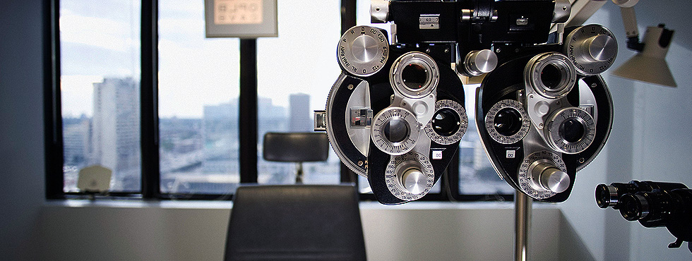 Eye check up equipment